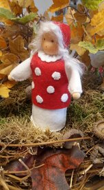 Rood met witte stippen kaboutermeisje