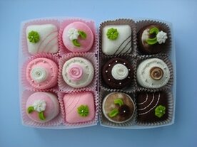Pakket Heerlijke petit fours 12 stuks