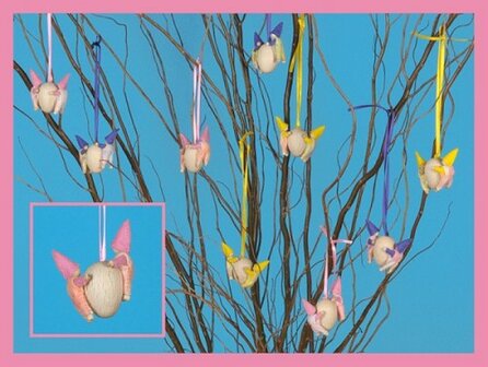 Pakket Twee kaboutertjes op een ei roze