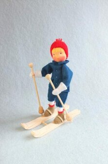 Pakket Olle op ski's