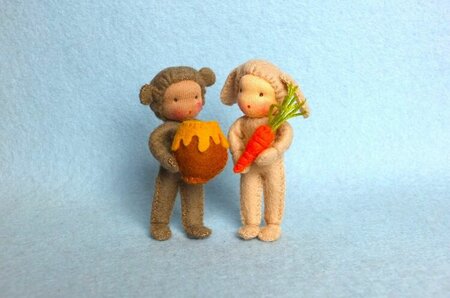 Pakket Beertje met honingpot en konijntje met wortel