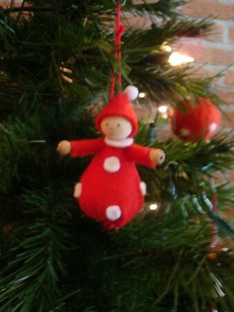 Pakket Kersthanger rood met witte stippen