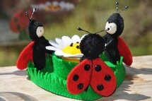 Pakket  lLieveheersbeestjes staan op wacht