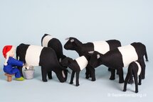 Patroonblad De boerin melkt de Koe.