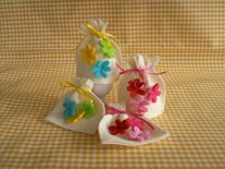 Eierwarmers met bloem