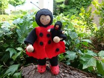 Koekendiefie vrouwtje met baby