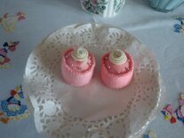 Petit Fourtje rond roze met wit roosje